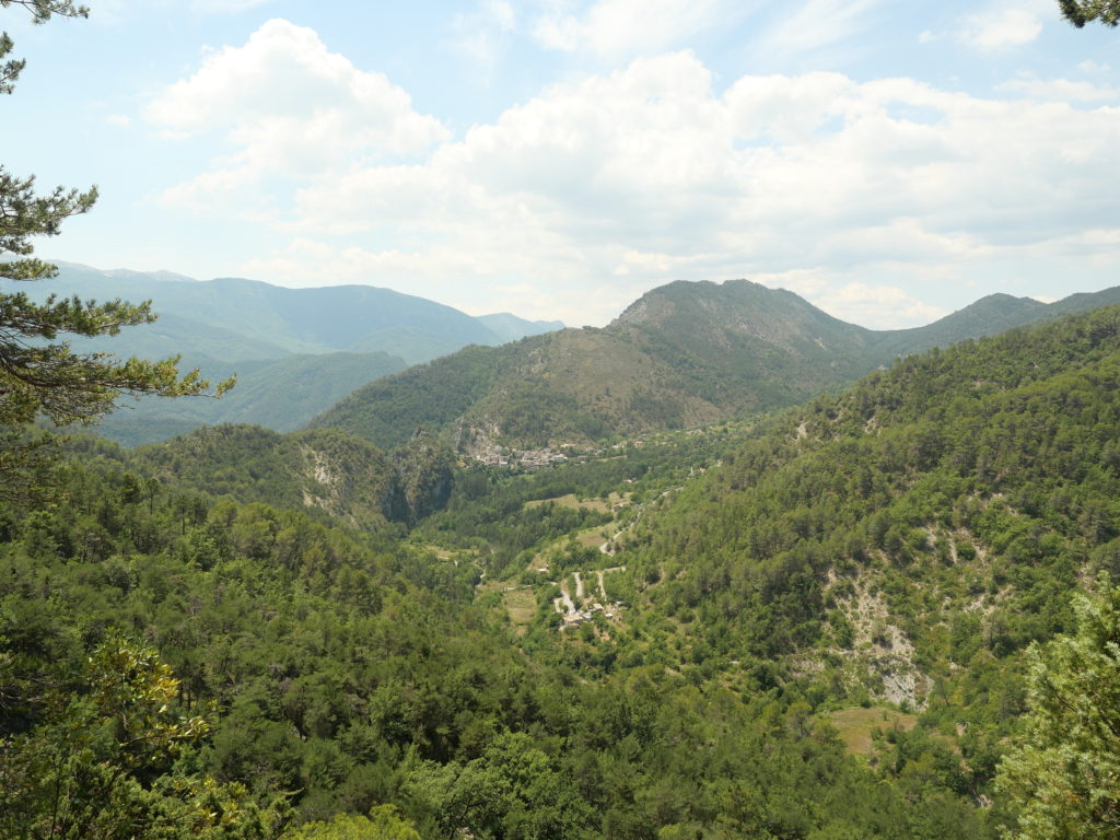 Vue sur Cuébris depuis le Bau de l'Arc 